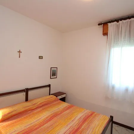 Bright House With Garden Near To The - Beahost